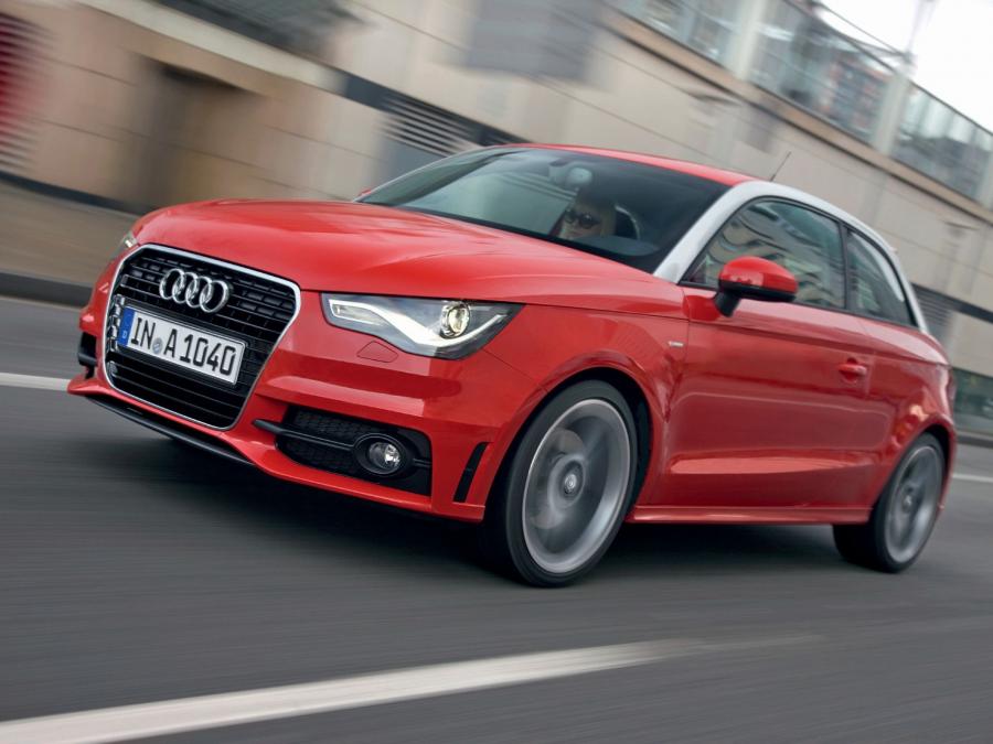  Audi A1 TFSI S-Line 2010 года  (фото 23 из 30)